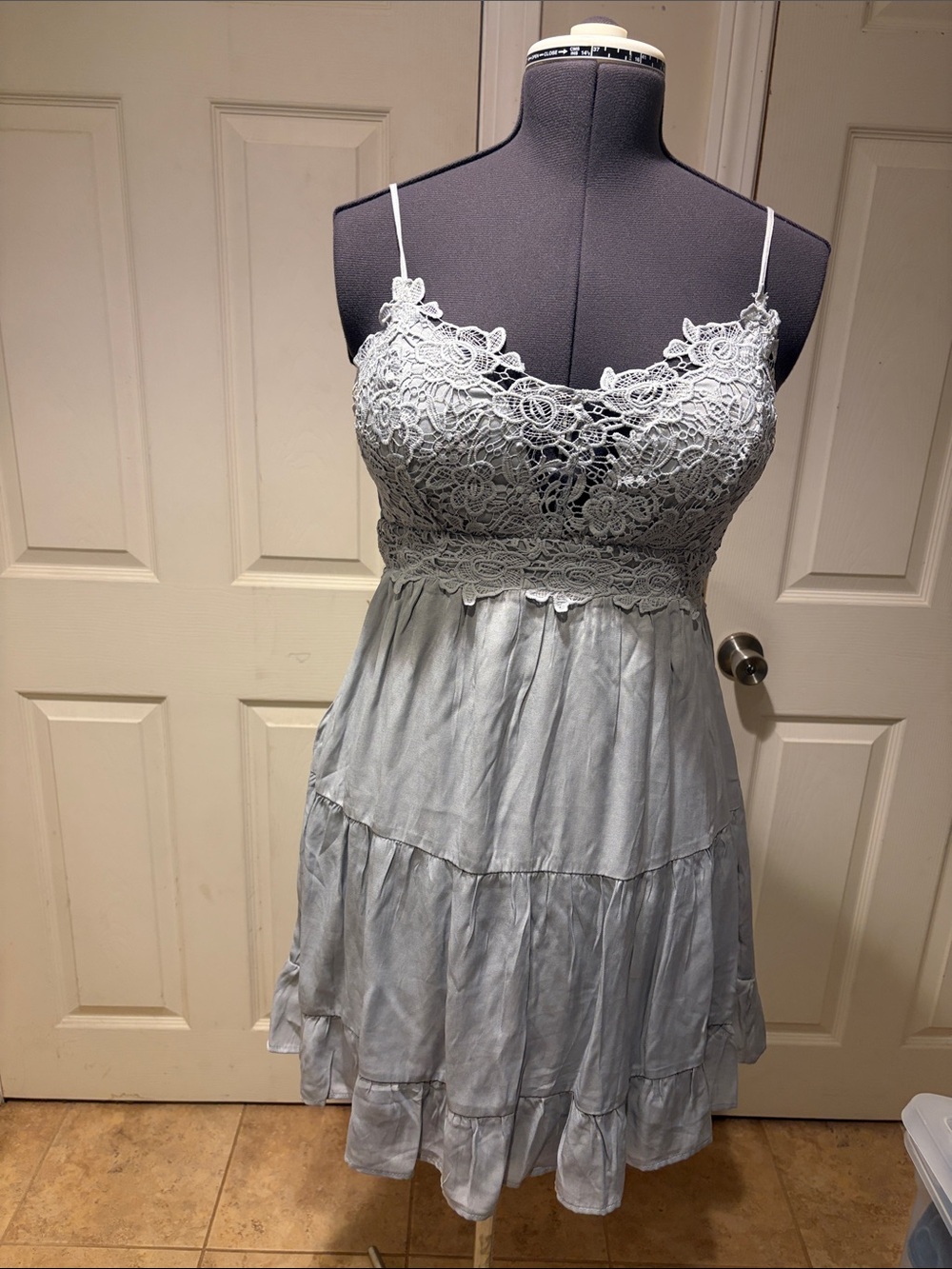 Lace Bodice Spaghetti Strap Mini Dress in Light Gray